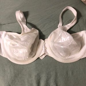 lilyette women’s off white bra‎ size 40C three prong closure